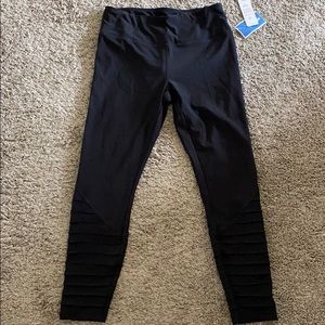 NWT 7/8 leggings (yoga pants)